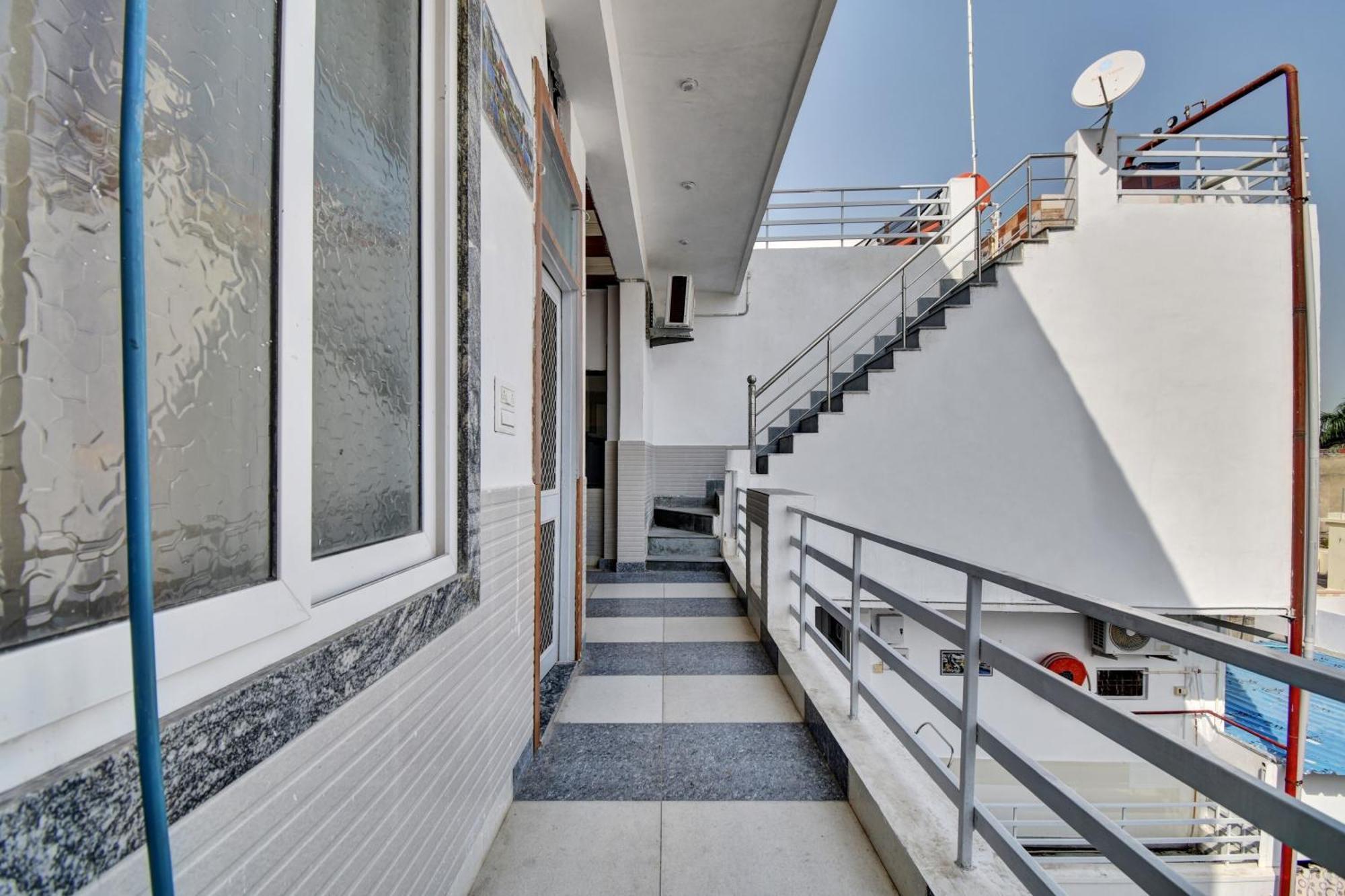 קוטה Oyo Flagship Apna Guest House מראה חיצוני תמונה